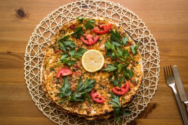 Lahmacun. Pide