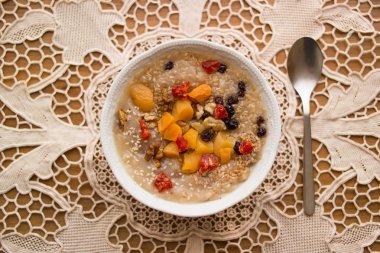 Türk geleneksel tatlı Aşure (Noah'ın puding)