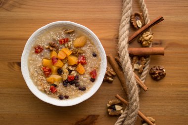 Türk geleneksel tatlı Aşure (Noah'ın puding)