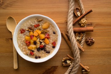 Türk geleneksel tatlı Aşure (Noah'ın puding)