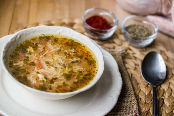 Traditionelle türkische Hühnersuppe — Stockfoto