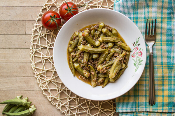 Бамия / Окра / Традиционная турецкая кухня с мясом
