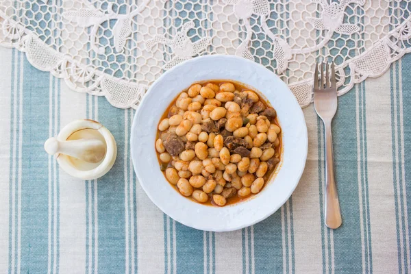 Frijoles al horno / Kuru Fasulye / Comida turca . — Foto de Stock