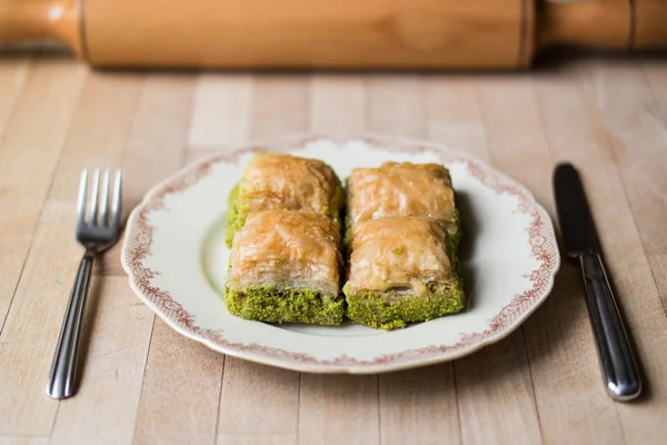 Baklava aux pistaches / Dessert traditionnel turc — Photo