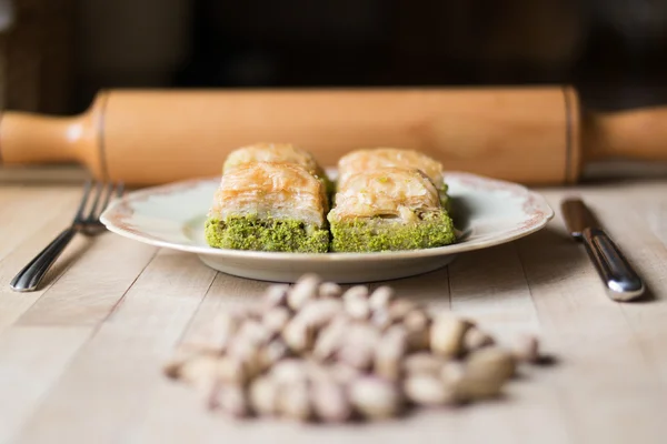 Baklava s pistácie / turecká tradiční dezert — Stock fotografie