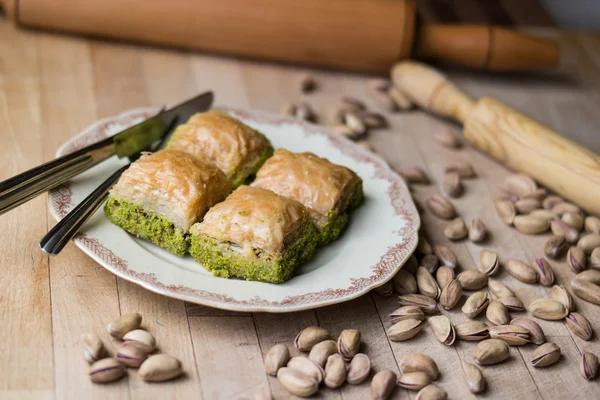 Baklava aux pistaches / Dessert traditionnel turc — Photo