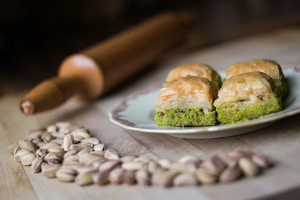 Baklava com pistache / Sobremesa tradicional turca — Fotografia de Stock