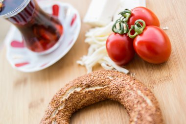 Simit çay / simit.