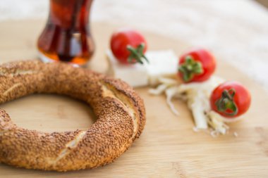 Simit çay / simit.