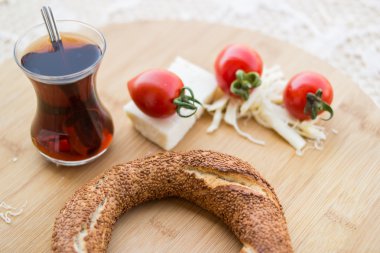 Simit çay / simit.