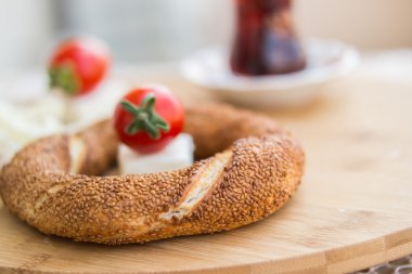 Simit çay / simit.