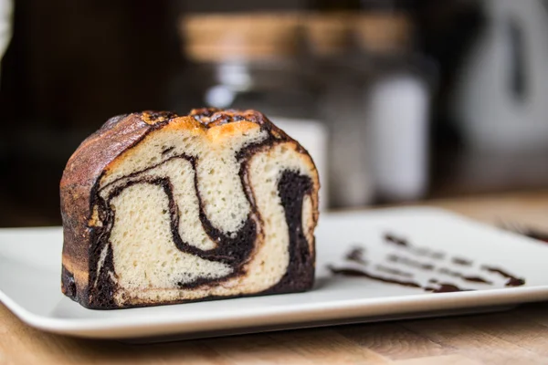 Bolo de mármore de pastelaria — Fotografia de Stock