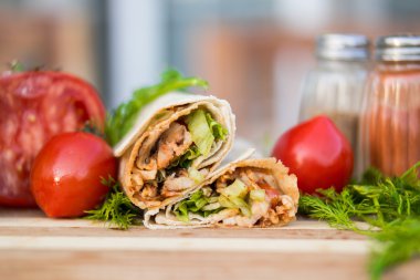 Türk tavuk döner / Shawarma