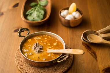 Geleneksel Türk çorba Kelle Paca.