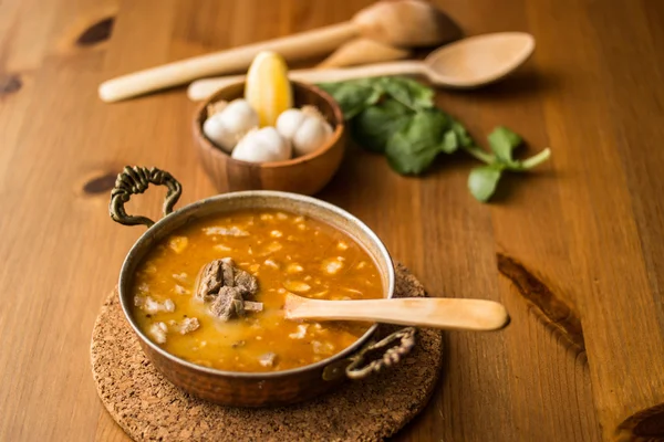 Sopa Turca Tradicional Kelle Paca . — Foto de Stock