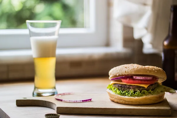 Homemade Hamburger with Beverage. — Stock Photo, Image