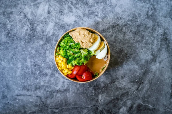 Sano Organic Athlete Protein Food Bowl Con Broccoli Quinoa Tricolore — Foto Stock