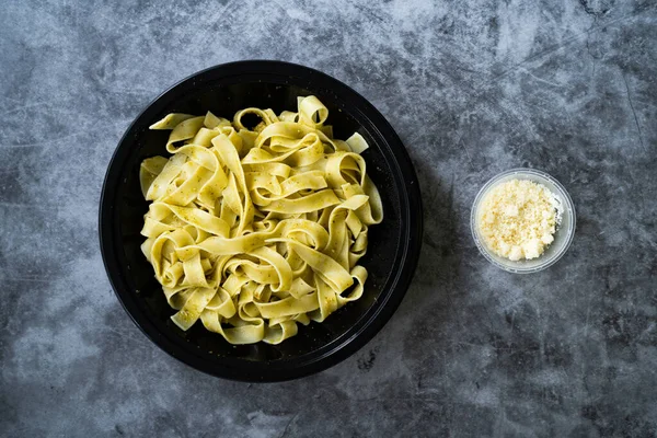 Take Away Pappardelle Pasta Grated Parmesan Cheese Plate Ready Serve — Stock Photo, Image