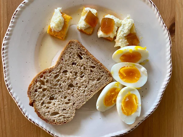 Homemade Breakfast Plate Cubed Mature French Tomme Cheese Slices Boiled — 스톡 사진