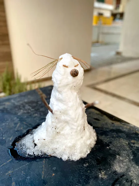 Angry Snowman Street Pine Cone Made Children — Zdjęcie stockowe