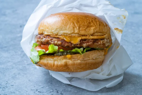 Vegetarischer Bohnen Burger Mit Brioche Brot Aus Nächster Nähe Fertig — Stockfoto