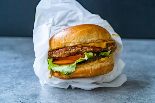 Vegetarischer Bohnen Burger Mit Brioche Brot Aus Nächster Nähe Fertig — Stockfoto