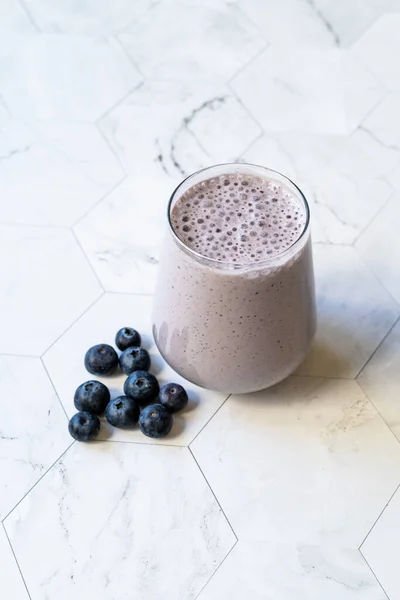 Homemade Smoothie Fresh Blueberries Marble Surface Ready Drink — Zdjęcie stockowe