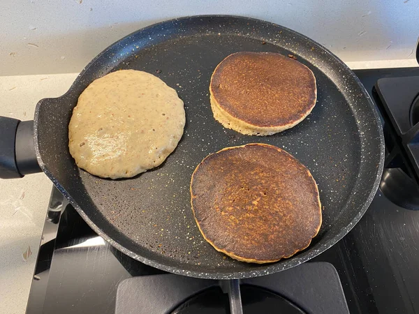 Matlagning Paleo Pannkakor Med Mandel Mjöl Pan Ekologiska Livsmedel — Stockfoto