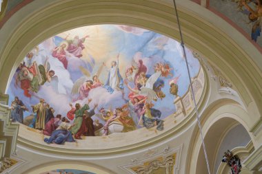 Çek Cumhuriyeti, Hejnice 'deki Ziyaret Bazilikası içindeki süslü Barok tavan fresklerinin ayrıntılı görüntüsü.