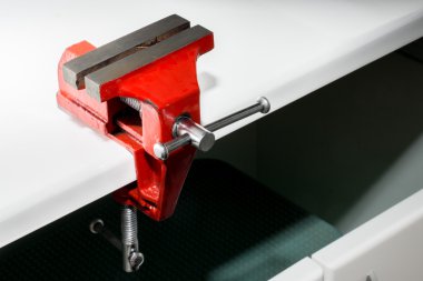 Aletleri. Önemli olan Ekonomi.