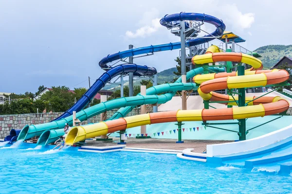 Walk to the water park in the summer — Stock Photo, Image