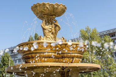 Büyük güzel Çeşme yaz gün