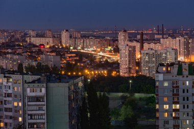 Volgograd şehri akşam. Kahraman şehir.