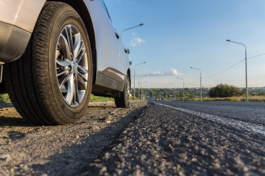 Modern binek otomobil yola çıktı
