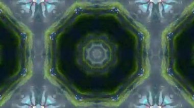 Soyut Geometrik Desenler ve Canlı Renkleri Keşfeden Mistik Kaleydoskopik Yolculuk.