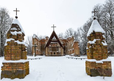 St. Anthony Kilisesi 'nin kalıntıları. Eski kilise.