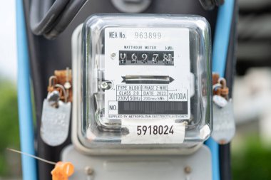 Ev ve ofisteki enerji maliyeti için elektrik ölçüm sayacı.