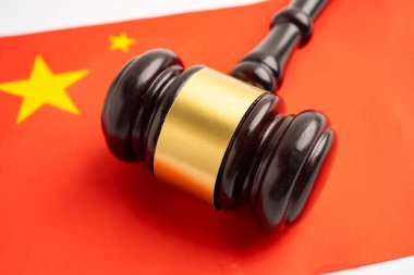 Çin, Hukuk, Adalet ve Anlaşma, Ahşap mahkeme tokmağı.