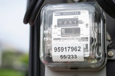 Ev ve ofisteki enerji maliyeti için elektrik ölçüm sayacı.