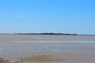 La Rochelle 'de deniz alçaldığında