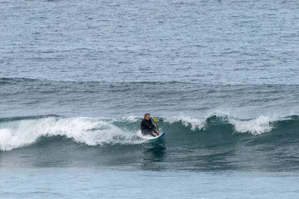 Saint Jean Luz France Října 2020 Muž Středního Věku Surfující — Stock fotografie