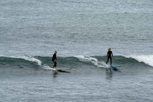 Saint Jean Luz France Října 2020 Surfaři Užívají Surfování Atlantiku — Stock fotografie