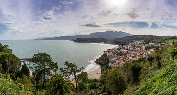 Veduta Panoramica Del Villaggio Lastres Sulla Costa Delle Asturie Nel — Foto Stock