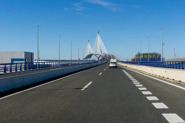 Cadiz Spanien Januari 2021 Trafik Puente Constitucion 1812 Bron Cadizbukten — Stockfoto