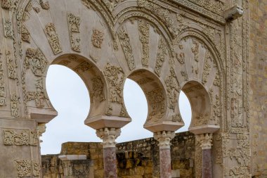 Cordoba, İspanya - 31 Ocak 2021: Medine Azahara harabelerindeki Ya 'far Evi manzarası