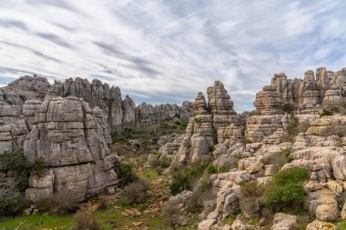 Endülüs 'teki El Torcal Doğa Koruma Alanı. Garip karst kaya oluşumları.