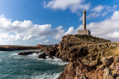 Güneydoğu İspanya 'da Murcia' daki Capo Palos 'taki deniz fenerinin manzarası