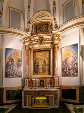 Valencia, İspanya: 3 Mart 2021: Valencia Katedrali 'ndeki San Jacinto Maria Katedrali' nin manzarası