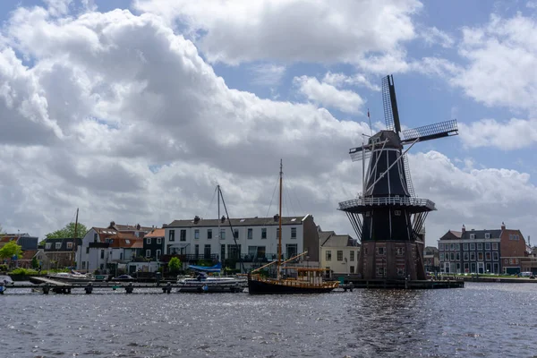 Харлем Нидерланды Мая 2021 Года Вид Ветряную Мельницу Адриана Реку — стоковое фото
