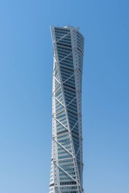 Malmö, İsveç - 18 Haziran 2021: Malmö 'deki Dönen Gövde Gökdeleni
